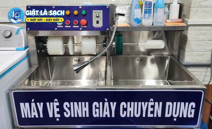 Máy vệ sinh giày dép chuyên dụng